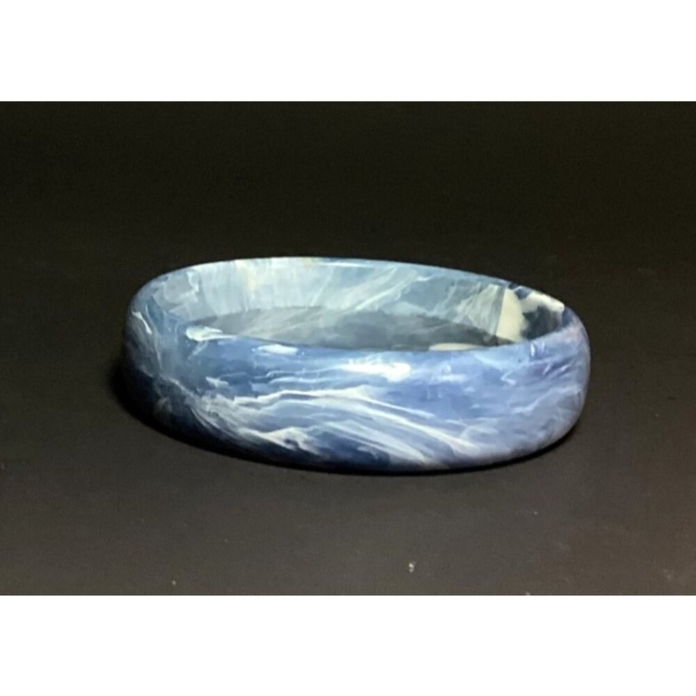 Vintage Marbled Denim Blue and White Lucite Bangle Bracelet Mod - Picture 5 of 6